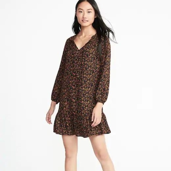 Old Navy Dresses & Skirts - Old Navy Ruffled Georgette Swing Dress New